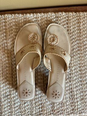 Apostrophe Boho Cream Leather Thong Sandals with Floral Accents and Block Heel